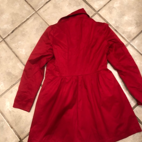 Red coat - Picture 3 of 4
